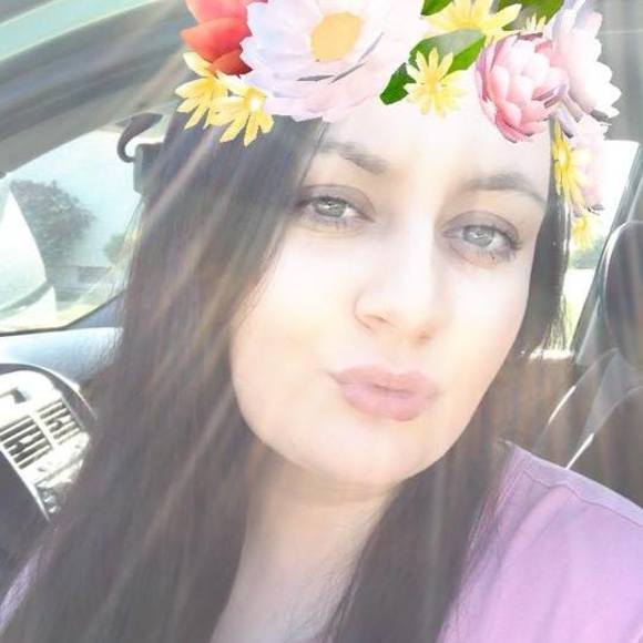 Meet your Posher, Alana - Picture 1 of 1